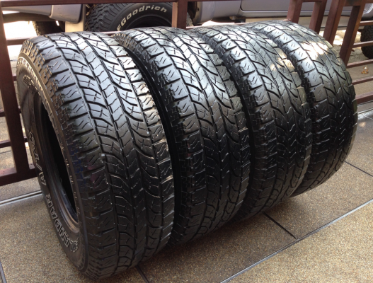 ยาง All Yokohama 265 70 16 กลางปี13 ดอกเยอะพร้อมใช้งาน ราคาไม่แพง