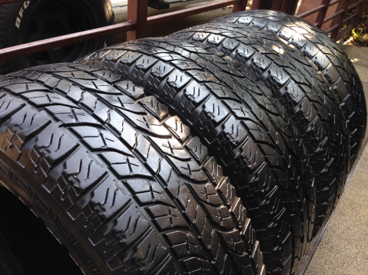 ยาง All Yokohama 265 70 16 กลางปี13 ดอกเยอะพร้อมใช้งาน ราคาไม่แพง