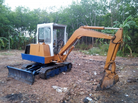 ขายรถแบคโฮ นิสสัน N35 ปั๊มนิ้วนาชิ ใบมีดดันหน้า ราคา 200000