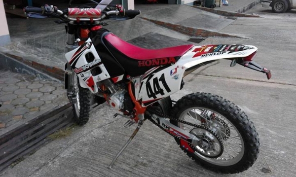 ลงขายดู suzuki ts 200 เครื่องโซนิค ชุดแต่ง เยอะ