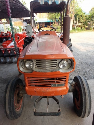 คูโบต้า L2600 ขนาด 26 แรง 4 สูบ พร้อมผานพรวน 5 ใบ สภาพดีเดิมๆ