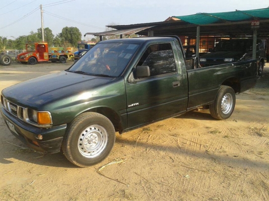 รถกระบะะสวยๆๆเครื่องดี90แรง แอร์เย็นคันซีสวย สนใจโทรมานะครับ