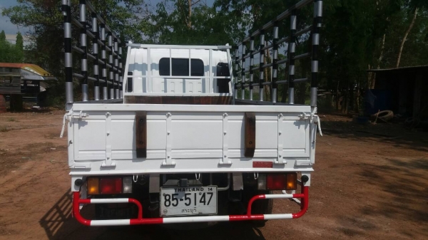 ขายด่วน รถบรรทุก 4 ล้อ ISUZU NLR 130 ปี56 สภาพพร้อมใช้งาน