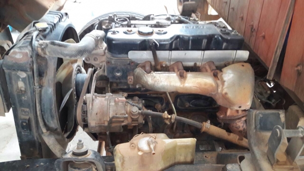 ขายรถหกล้อ ISUZU NPR59LU5 เครื่อง 4BD1-115 แรง หัวเดิมบาง พร้อมใช้งาน