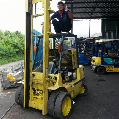 แหล่งรวมรถโฟลค์ลิฟท์งาเทฮิ้งค์ฟอร์คภาคตะวันออกสำหรับตักก้อนยางพารายางถ้วยและขี้ยาง แหล่งรวมรถโฟลค์ลิฟท์งาเทฮิ้งค์ฟอร์คภาคตะวันออกสำหรับตักก้อนยางพารายางถ้วยและขี้ยาง