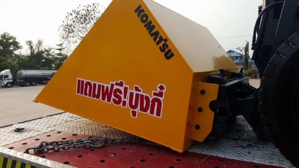 แหล่งรวมรถโฟลค์ลิฟท์งาเทฮิ้งค์ฟอร์คภาคตะวันออกสำหรับตักก้อนยางพารายางถ้วยและขี้ยาง แหล่งรวมรถโฟลค์ลิฟท์งาเทฮิ้งค์ฟอร์คภาคตะวันออกสำหรับตักก้อนยางพารายางถ้วยและขี้ยาง