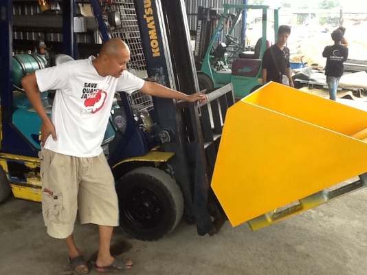 แหล่งรวมรถโฟลค์ลิฟท์งาเทฮิ้งค์ฟอร์คภาคตะวันออกสำหรับตักก้อนยางพารายางถ้วยและขี้ยาง แหล่งรวมรถโฟลค์ลิฟท์งาเทฮิ้งค์ฟอร์คภาคตะวันออกสำหรับตักก้อนยางพารายางถ้วยและขี้ยาง