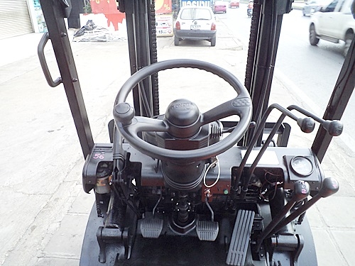 ขายรถยกโตโยต้า 1.5 ตัน รุ่น6 เครื่องเบนซิน (2ระบบ น้ำมัน-แก๊สนอก)  กระบอกคู่  เสาสูง 3 เมตร  ยางตันใหม่  พวงมาลัยเพาเว่อร์  นำเข้าจากญี่ปุ่น ใช้งานได้ทันที ราคา160000