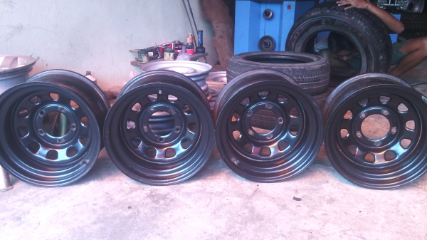 ขายกระทะtcpy5รู คาริเบี้ยน15x8-30  1ชุด