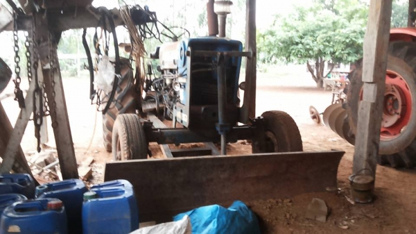 **285,000 บ.ต่อรอง/// รถไถ FORD 6600 T5 ตัวเต็ม เสื้อเรียบ เพลาเดียว พร้อมดันหน้าCMT+ผาน6SBT ตามสภาพพร้อมใช้ สัญญาซื้้อขาย **ขาย FORD 6600 T5 รถไถเพลาเดียว ยอดนิยม สภาพดี พร้อมใช้งาน TRACTOR FORD 6600 T5 เสื้อเรียบ ตัวเต็ม ไอดีกลม ปั้มกลม เครื่องเดิม ปั้ม