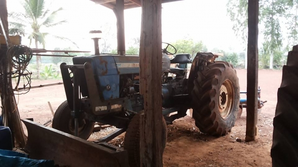 **285,000 บ.ต่อรอง/// รถไถ FORD 6600 T5 ตัวเต็ม เสื้อเรียบ เพลาเดียว พร้อมดันหน้าCMT+ผาน6SBT ตามสภาพพร้อมใช้ สัญญาซื้้อขาย **ขาย FORD 6600 T5 รถไถเพลาเดียว ยอดนิยม สภาพดี พร้อมใช้งาน TRACTOR FORD 6600 T5 เสื้อเรียบ ตัวเต็ม ไอดีกลม ปั้มกลม เครื่องเดิม ปั้ม