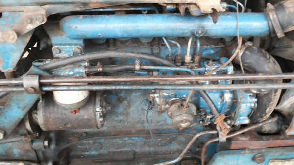 **285,000 บ.ต่อรอง/// รถไถ FORD 6600 T5 ตัวเต็ม เสื้อเรียบ เพลาเดียว พร้อมดันหน้าCMT+ผาน6SBT ตามสภาพพร้อมใช้ สัญญาซื้้อขาย **ขาย FORD 6600 T5 รถไถเพลาเดียว ยอดนิยม สภาพดี พร้อมใช้งาน TRACTOR FORD 6600 T5 เสื้อเรียบ ตัวเต็ม ไอดีกลม ปั้มกลม เครื่องเดิม ปั้ม