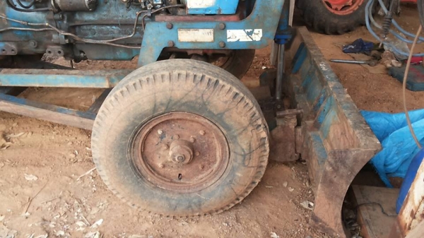 **285,000 บ.ต่อรอง/// รถไถ FORD 6600 T5 ตัวเต็ม เสื้อเรียบ เพลาเดียว พร้อมดันหน้าCMT+ผาน6SBT ตามสภาพพร้อมใช้ สัญญาซื้้อขาย **ขาย FORD 6600 T5 รถไถเพลาเดียว ยอดนิยม สภาพดี พร้อมใช้งาน TRACTOR FORD 6600 T5 เสื้อเรียบ ตัวเต็ม ไอดีกลม ปั้มกลม เครื่องเดิม ปั้ม