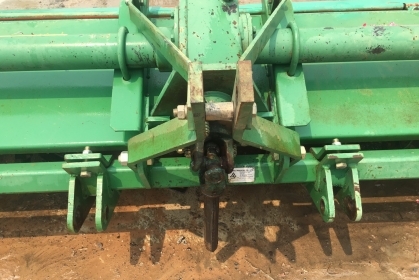 ** ราคา 49,000 ** โรตารี่ใหญ่ ใบระเบิดดิน ขนาด 220 เมตร สภาพ 90\% เบิกห้าง 7หมื่นกว่าคับ โทร062 387-4789