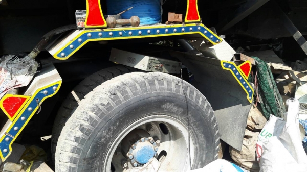 ลูกค้ารับ(รถกลับบ้าน)เรียบร้อยแล้ว ครับ ลูกพ่วงดั้ม 2คาน กะบะมีเนียม ยาว 6.50ม สภาพดีสวยใหม่ไม่ได้ใช้งาน ทะเบียนพร้อมโอน ของดีราคาเบาๆ