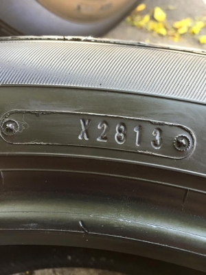 ขายยาง DUNLOP SP SPORT270 Japan 225-50-18 ปี13 ดอกสวย สภาพดีมาก คู่ละ 2,500 บาท