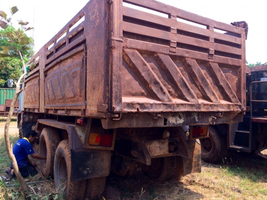 ขายด่วน  รถสิบล้อสองเพลาดั้มพ์  HINO  FM  3M  240  พร้อมใช้งาน เอกสารพร้อม