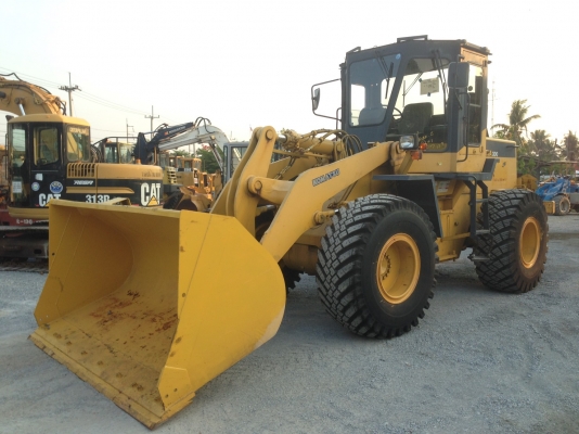 KOMATSU WA300-1 ซีเรียลสูง 30,000 กว่า ญี่ปุ่นแท้ สภาพสวย ยางสวย 90\% โทร.090-986-2521 อ๊อบ