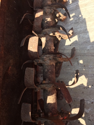 ** ราคา 39,500 ** โรตารี่ ตราช้าง ขนาด 2.20 เมตร สภาพใบ 90\% สำหรับงานหนัก ..ฝาหลังไม่สวยจุดเดียวครับ..โทร (062)387-4789