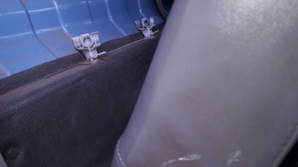 หกล้อ อีซุซุ NPR120ปี40 ยาว 4.30ม รถห้างสภาพดีพร้อมใช้ เล่มทะเบียนพร้อมโอน