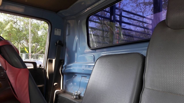 หกล้อ อีซุซุ NPR120ปี40 ยาว 4.30ม รถห้างสภาพดีพร้อมใช้ เล่มทะเบียนพร้อมโอน