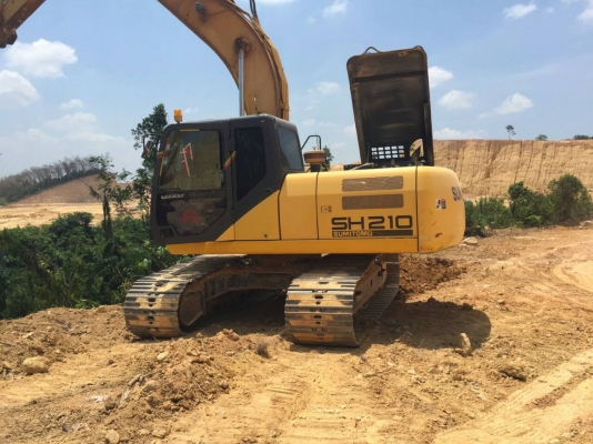 ขายรถแบคโฮ SUMITOMO SH210 เอกสารเล่มทะเบียน 4000 ชม.ราคา 1900000