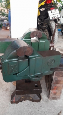 ปากกาจับงาน ปากขนาด 5"