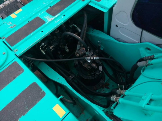 ขายรถแบคโฮ KOBELCO SK200-6 YN10 เอกสารเเล่มทะเบียน 10879 ชม.ราคา 1550000