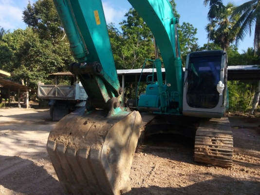 ขายรถแบคโฮ KOBELCO SK200-6 YN10 เอกสารเเล่มทะเบียน 10879 ชม.ราคา 1550000
