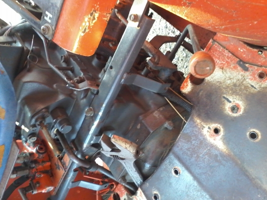 ขายKUBOTA45แรงสภาพแห้งๆ พร้อมใบมีดและผานหกครับ ด่วนครับ