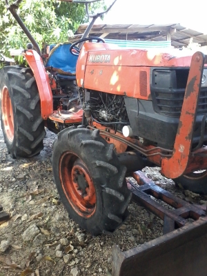 ขายKUBOTA45แรงสภาพแห้งๆ พร้อมใบมีดและผานหกครับ ด่วนครับ