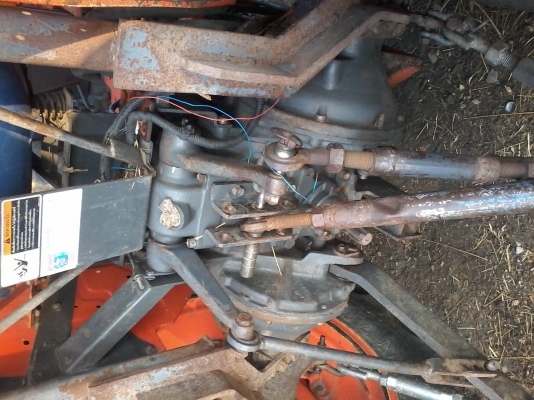 ขายKUBOTA45แรงสภาพแห้งๆ พร้อมใบมีดและผานหกครับ ด่วนครับ