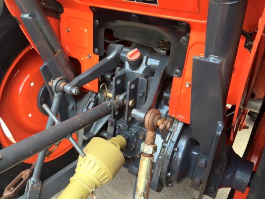 ขายรถไถ Kubota L3608(4WD) พร้อมใบมีดและเครื่องตัดหญ้าLCSใหม่ รถสวยพร้อมใช้งาน ขายรถไถ Kubota L3608(4WD) พร้อมใบมีดและเครื่องตัดหญ้าLCSใหม่ รถสวยพร้อมใช้งาน