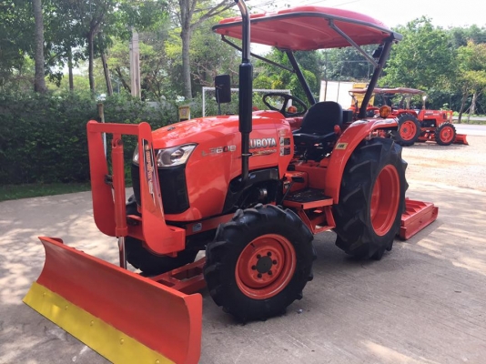 ขายรถไถ Kubota L3608(4WD) พร้อมใบมีดและเครื่องตัดหญ้าLCSใหม่ รถสวยพร้อมใช้งาน