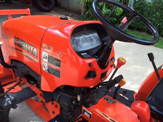 ขายรถไถ Kubota L3608(4WD) พร้อมใบมีดและเครื่องตัดหญ้าLCSใหม่ รถสวยพร้อมใช้งาน