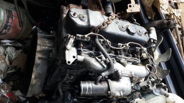 ขายเครื่องยนต์ อีซูซุ4BE1 สภาพเครื่องดีใช้งานอยู่110แรงม้ากำลังจะยกลงจากNPRราคา55000บาท