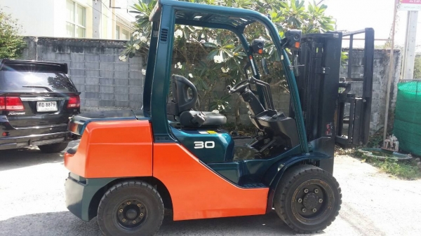 +++ ขายโฟล์คลิฟท์ TOYOTA 8FD30 ขนาด 3 ตัน เครื่องยนต์ดีเซล เสา 3 เมตร งาสไลด์ เกียร์ออโตเมติค ยางตัน +++ ขายโฟล์คลิฟท์ TOYOTA 8FD30 ขนาด 3 ตัน เครื่องยนต์ดีเซล เสา 3 เมตร งาสไลด์ เกียร์ออโตเมติค ยางตัน