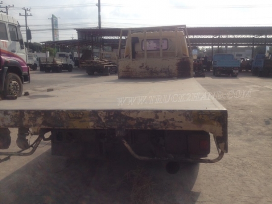 6 ล้อ HINO  พื้นเรียบ รุ่นรถFC2W  120 แรงม้า   กระบะยาว ยาว5.50 เมตร