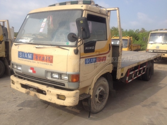 6 ล้อ HINO  พื้นเรียบ รุ่นรถFC2W  120 แรงม้า   กระบะยาว ยาว5.50 เมตร