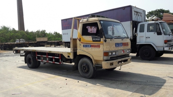 6 ล้อ HINO  พื้นเรียบ รุ่นรถFC2W  120 แรงม้า   กระบะยาว ยาว5.50 เมตร
