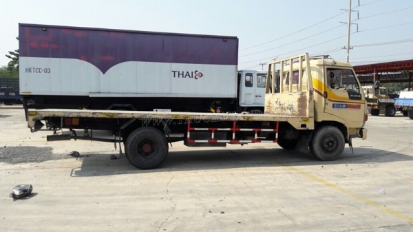 6 ล้อ HINO  พื้นเรียบ รุ่นรถFC2W  120 แรงม้า   กระบะยาว ยาว5.50 เมตร