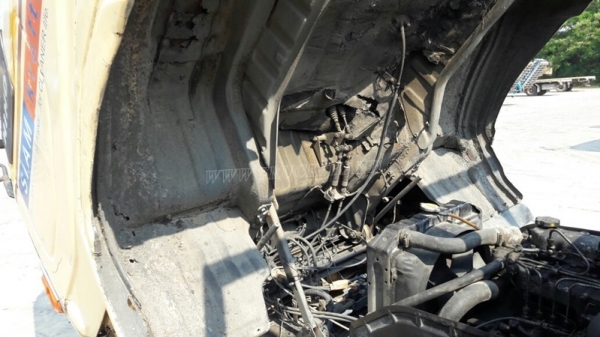 6 ล้อ HINO  พื้นเรียบ รุ่นรถFC2W  120 แรงม้า   กระบะยาว ยาว5.50 เมตร