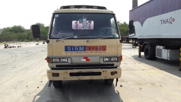 6 ล้อ HINO  พื้นเรียบ รุ่นรถFC2W  120 แรงม้า   กระบะยาว ยาว5.50 เมตร