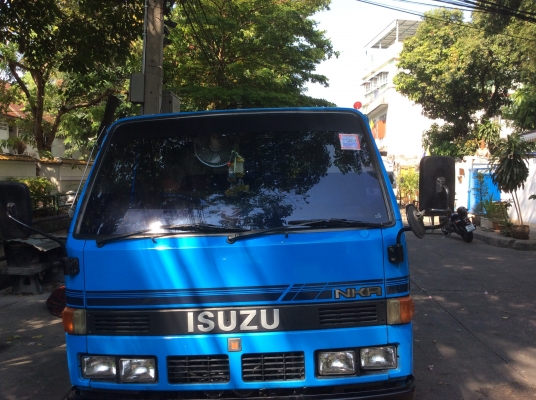 ขายรถสูบส้วม isuzu nkr 110 แรง โทร.085-0987750