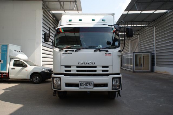 FTR 240 แรง ปี 2014  ยาว 7.69 เมตร  (((   ราคา  1,440,000 บาท ))