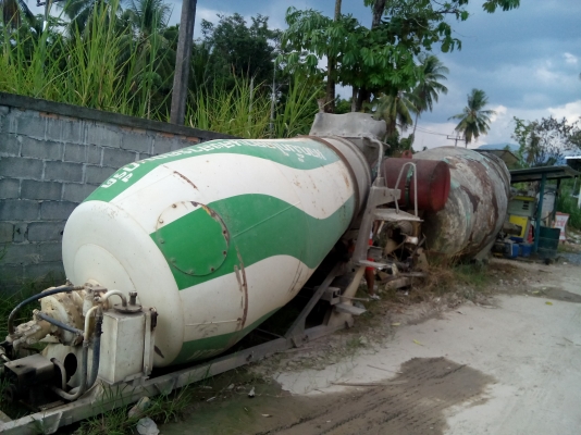 ปิดการขายคับ ขอบคุณนายหัวจาก จ.สุราฏธานีคับโม่ปูนมี 2ลูก  3คิวและ5คิว  พร้อมใช้งาน...