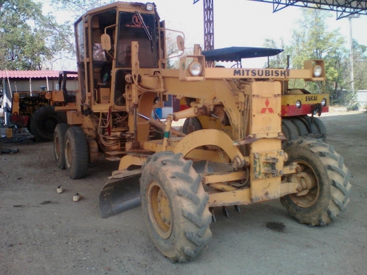 เกรดเดอร์120G S/N MG200