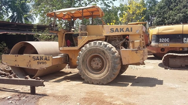 รถบดมือสอง/ Sakai SV90 เอกสารเล่ม ใช้งานได้เลย