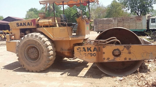 รถบดมือสอง/ Sakai SV90 เอกสารเล่ม ใช้งานได้เลย