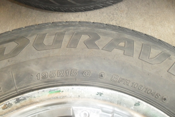 ล้อแม็ก15นิ้ว6รุ พร้อมยาง สวยๆ 4 ล้อ ลดราคาเหลือ 5500